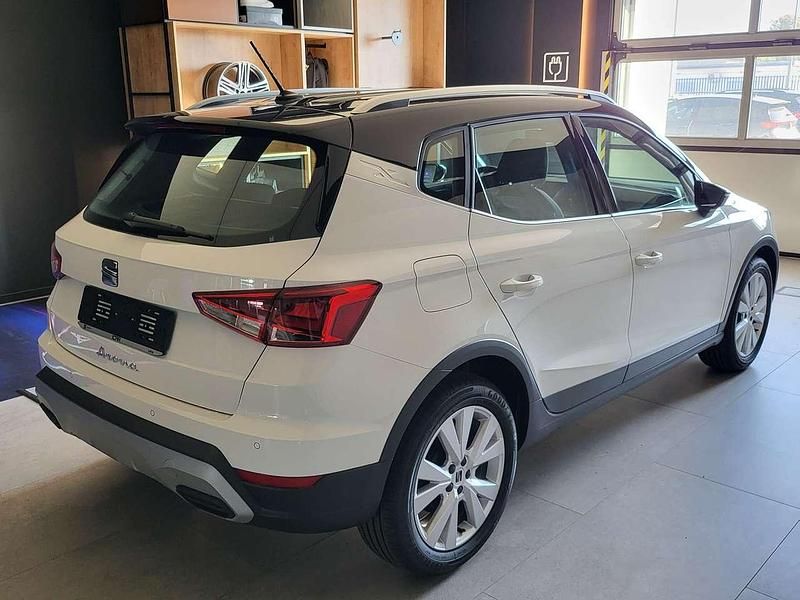 Usata Seat Arona Xperience 95 CV (69 kW) 2024 Bianco SUV