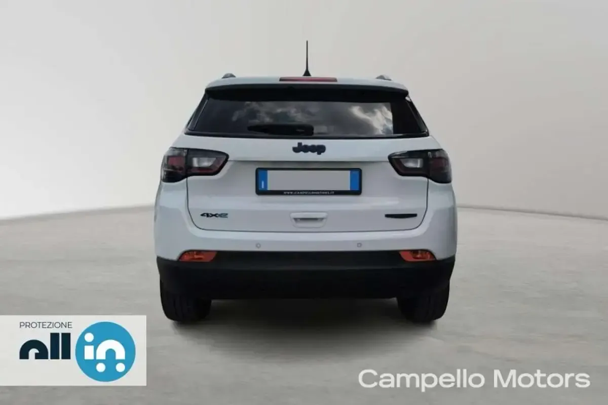 Usata Jeep Compass Night Eagle 131 CV (96 kW) 2022 Bianco SUV