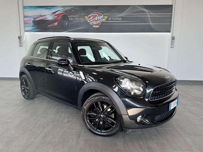 Usata Mini Park Lane Countryman 111 CV (81 kW) 2017 Nero SUV
