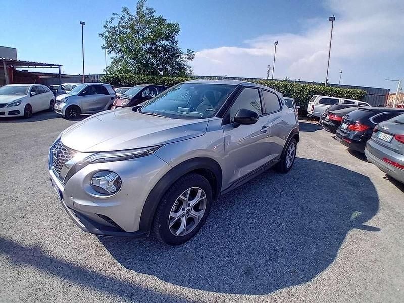 Argento Usata 2020 Nissan Juke N-Connecta SUV | 12.900 € (Super prezzo) - Immagine 1/4