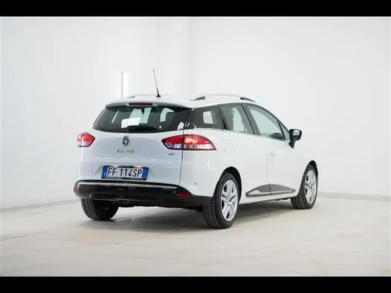 Usata Renault Clio Intens 90 CV (66 kW) 2016 Grigio chiaro