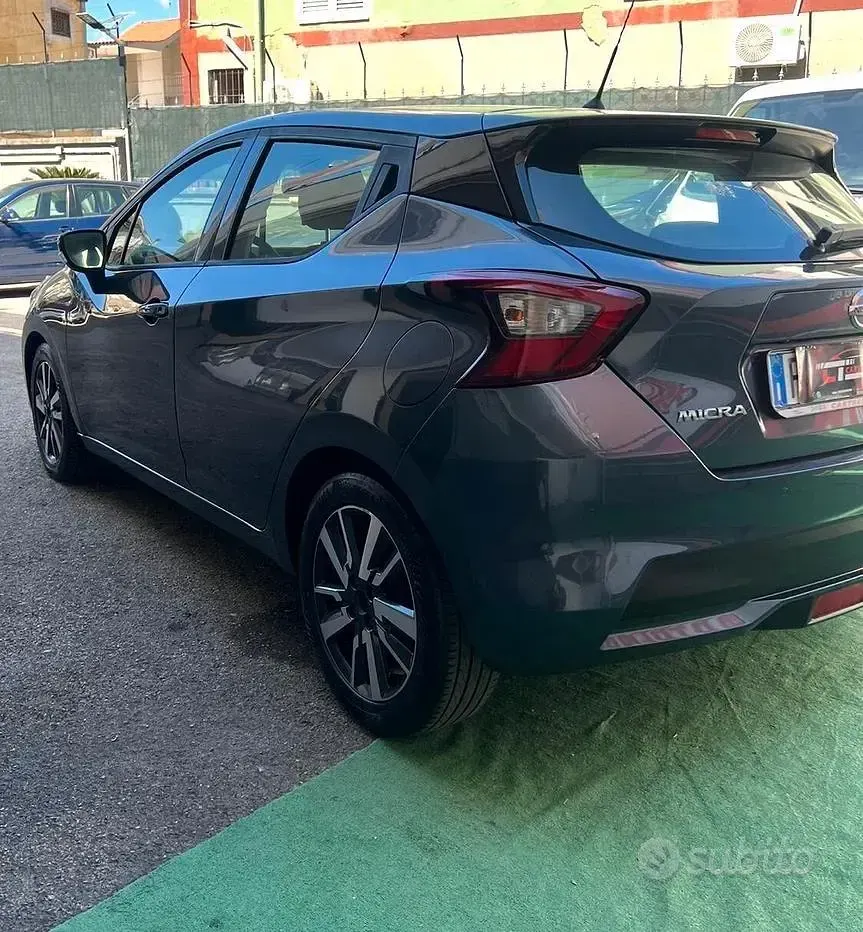 Usata Nissan Micra N-Connecta 90 CV (66 kW) 2019 Grigio Utilitaria