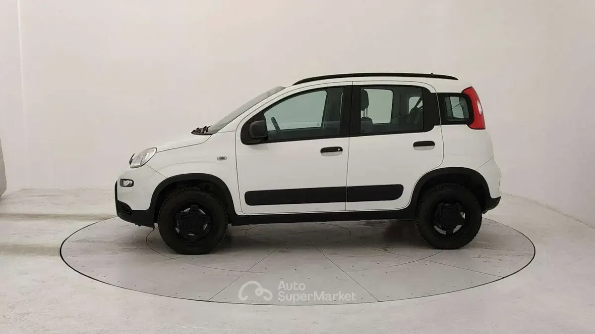 Usata Fiat Panda 4x4 S 86 CV (63 kW) 2021 Bianco Utilitaria