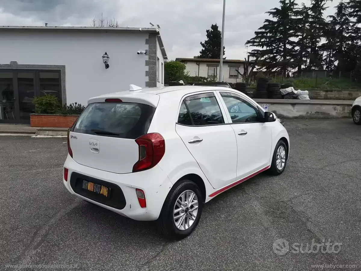 Gebraucht Kia Picanto 65 PS (47 kW) 2022 Weiß Kleinwagen