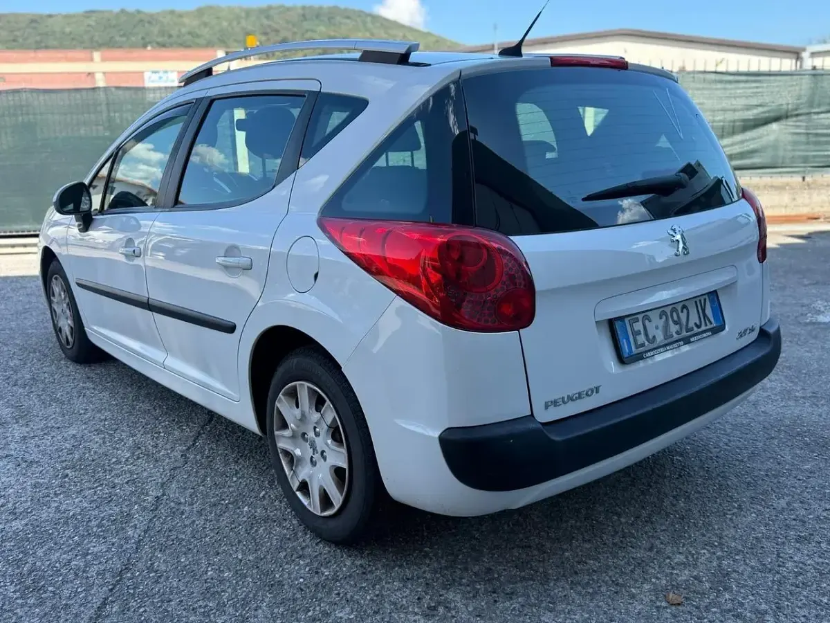 Usata Peugeot 207 Sport 93 CV (68 kW) 2010 Bianco Station wagon
