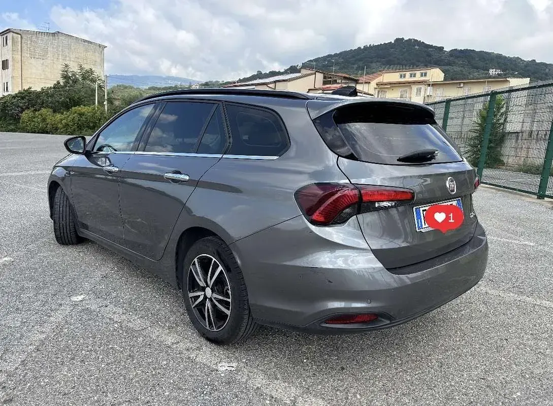 Usata Fiat Tipo Lounge 120 CV (88 kW) 2017 Grigio Station wagon