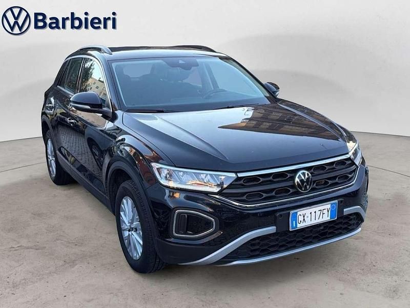Usata VW T-Roc Life 116 CV (85 kW) 2024 Nero SUV