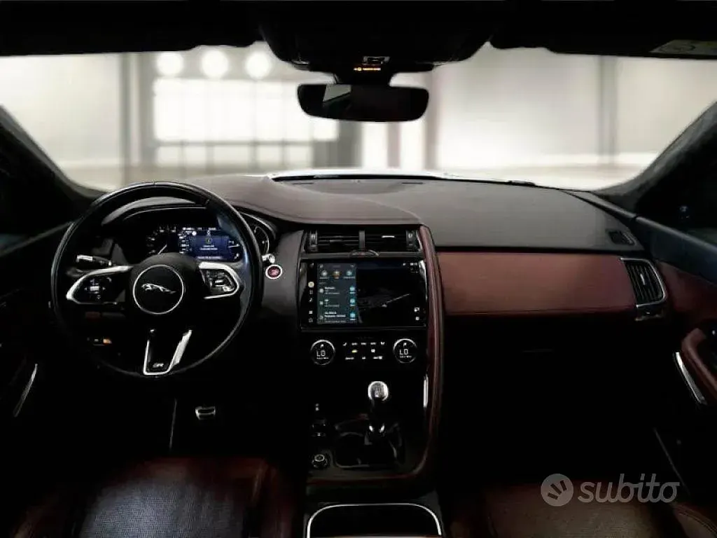 Usata Jaguar E-Pace R-Dynamic 163 CV (119 kW) 2021 Nero SUV