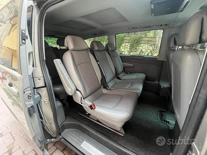 Usata Mercedes Viano 2010 Grigio Monovolume