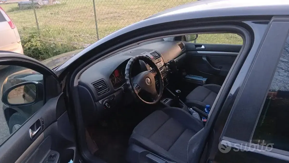 Usata VW Golf IV 140 CV (102 kW) 2005 Nero Berlina