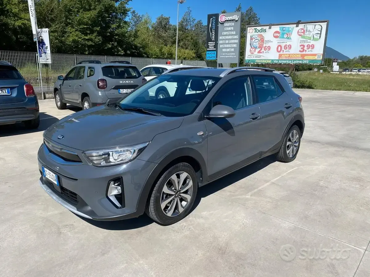 Usata Kia Stonic 82 CV (60 kW) 2021 Grigio SUV