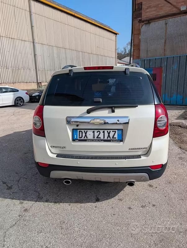 Usata Chevrolet Captiva 136 CV (100 kW) 2009 Bianco SUV