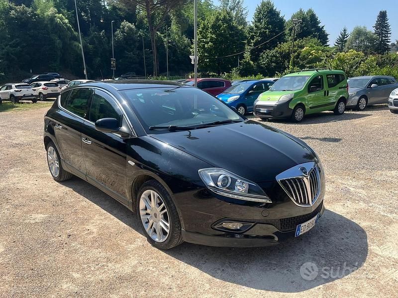 Usata Lancia Delta 190 CV (139 kW) 2010 Nero Utilitaria