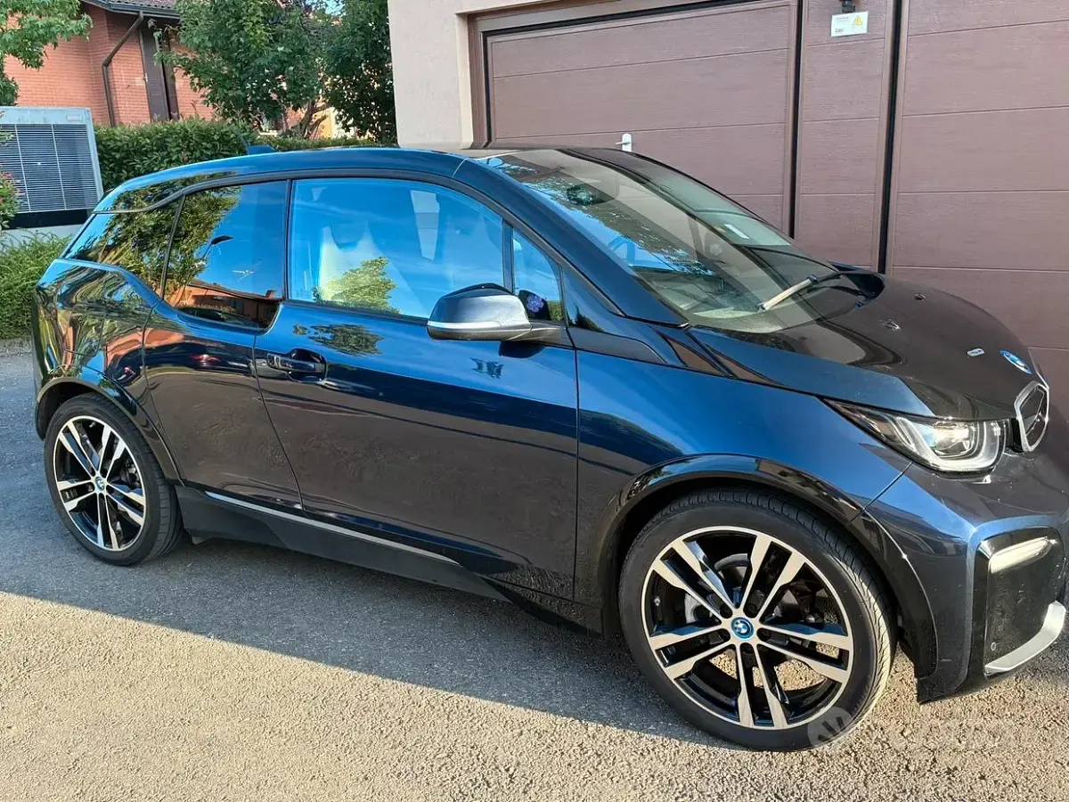 Usata BMW i3 75 kW (102 CV) 2020 Nero Utilitaria