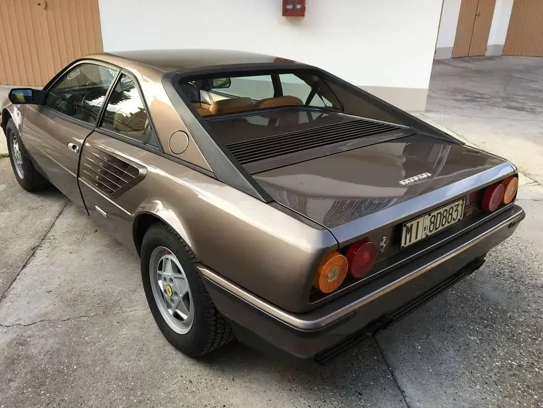 Usata Ferrari Mondial 271 CV (199 kW) 1987 Marrone Coupé