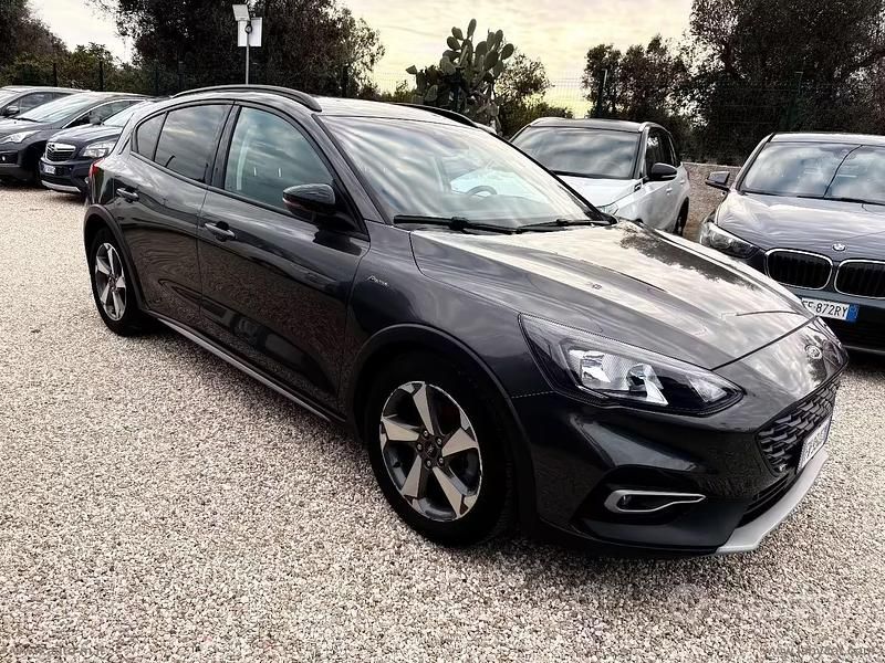 Usata Ford Focus Active 125 CV (91 kW) 2019 Berlina