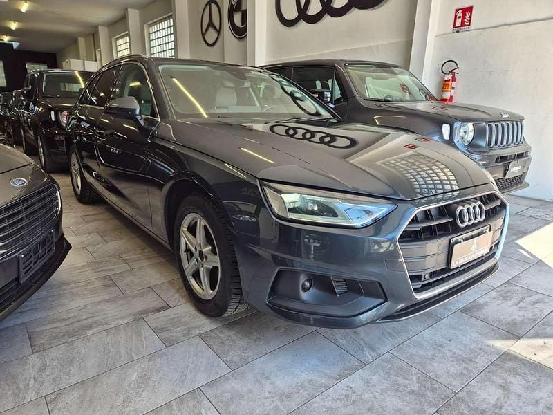 Usata Audi A4 Advanced Plus 136 CV (100 kW) 2021 Grigio Station wagon