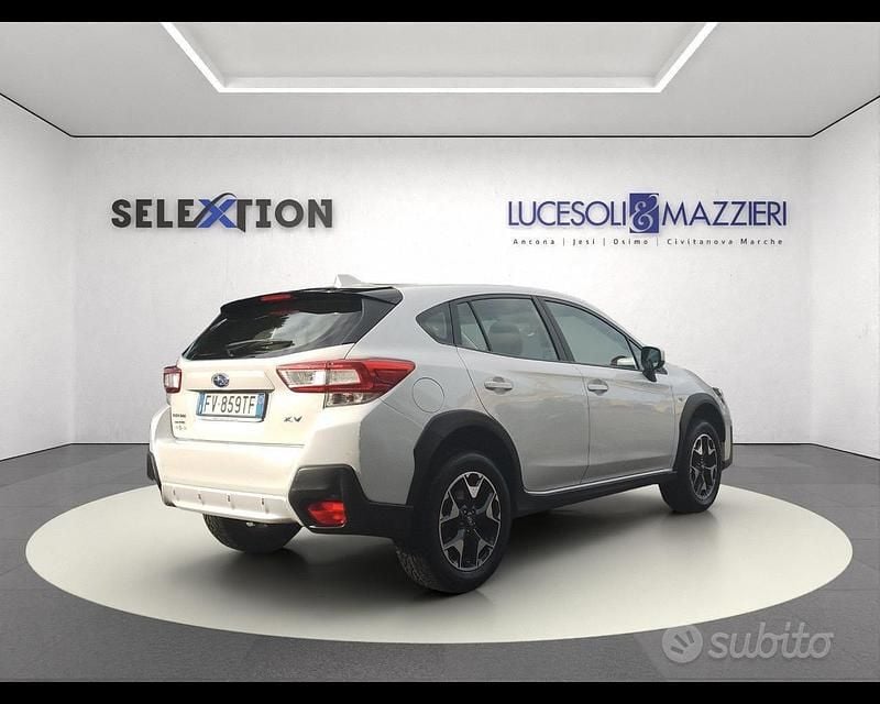 Usata Subaru XV Style 114 CV (83 kW) 2019 Bianco SUV
