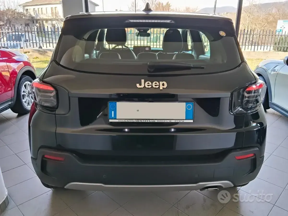 Usata Jeep Avenger Altitude 101 CV (74 kW) 2023 Nero SUV