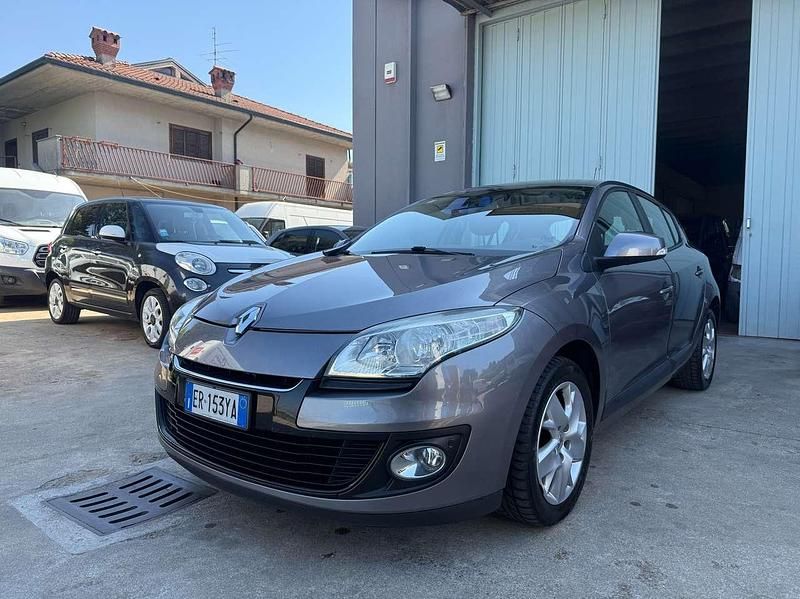 Usata Renault Mégane 110 CV (80 kW) 2013 Grigio Berlina