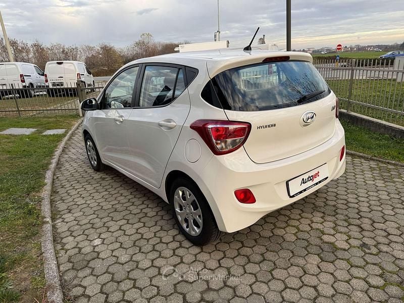 Brugt Hyundai i10 Comfort 67 HK (49 kW) 2014 Hvid Hatchback