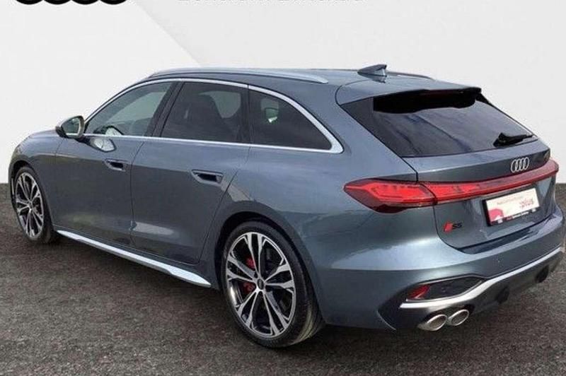 Usata Audi S5 Sport 367 CV (269 kW) 2025 Blu/azzurro Station wagon