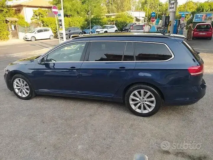 Usata VW Passat Business 120 CV (88 kW) 2017 Blu/azzurro Station wagon