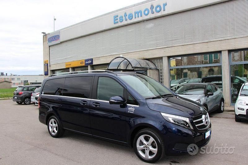 Blu scuro metallizzato Usata 2019 Mercedes V250 Exclusive Monovolume | 31.900 € - Immagine 1/4