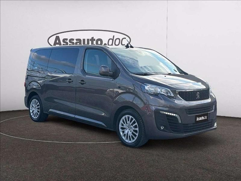 Usata Peugeot Traveller Allure 150 CV (110 kW) 2018 Grigio metallizzato Monovolume