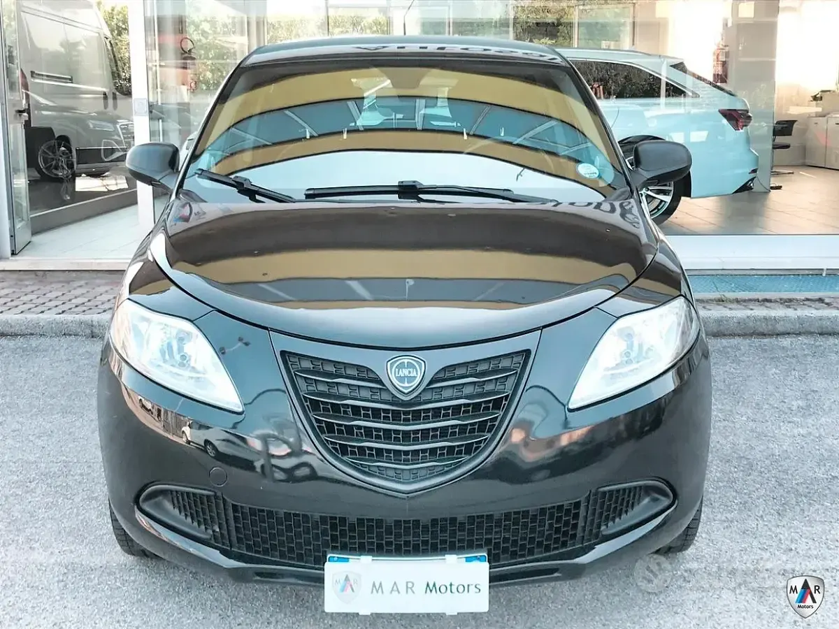 Usata Lancia Ypsilon S 69 CV (50 kW) 2013 Nero Utilitaria