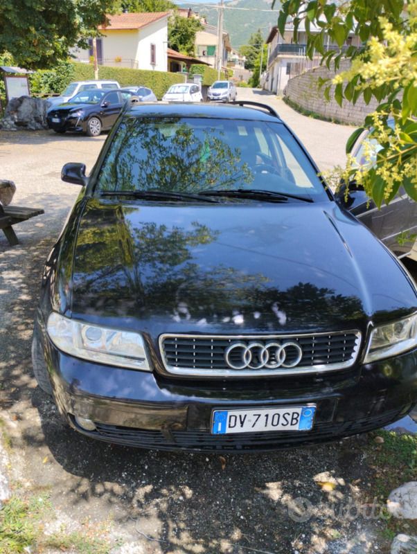 Usata 1999 Audi A4 Station wagon | 800 € (Buon prezzo) - Immagine 1/4