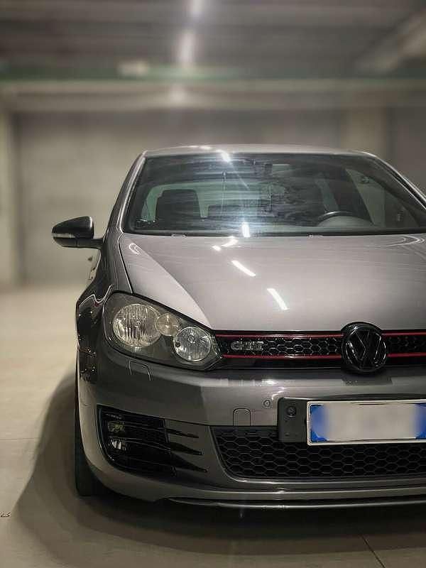 Usata VW Golf VI GTI 211 CV (155 kW) 2010 Grigio Utilitaria