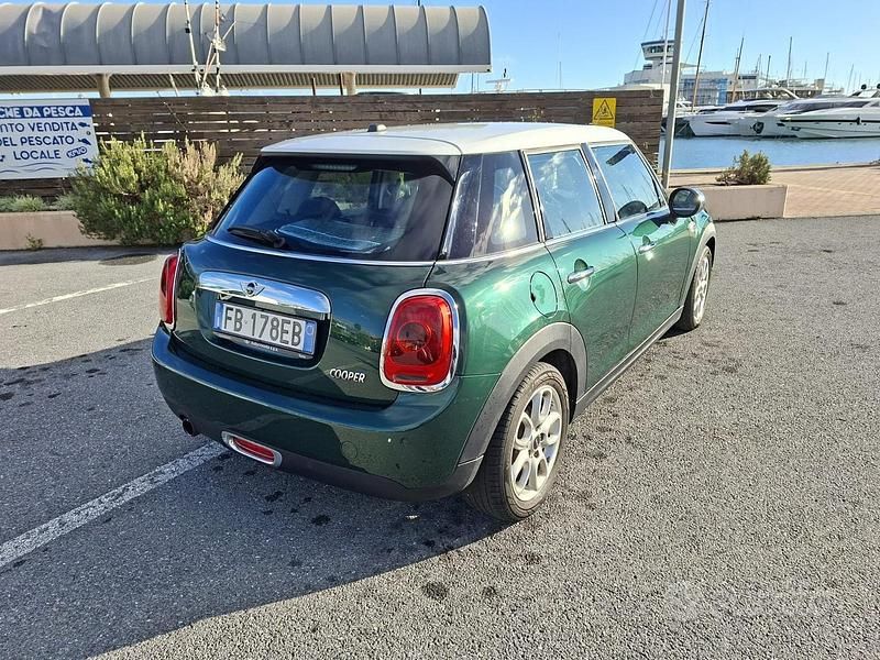 Usata Mini Cooper 136 CV (100 kW) 2015 Verde Utilitaria