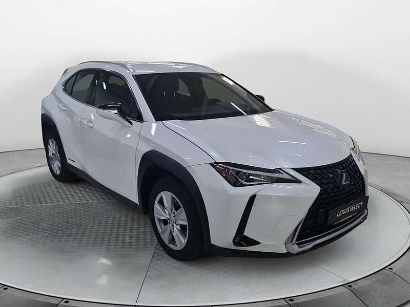Usata Lexus UX 250h Business Edition 174 CV (127 kW) 2022 Bianco SUV