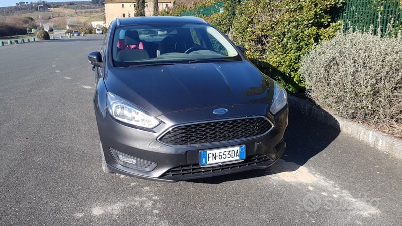 Usata Ford Focus 120 CV (88 kW) 2018 Grigio Station wagon