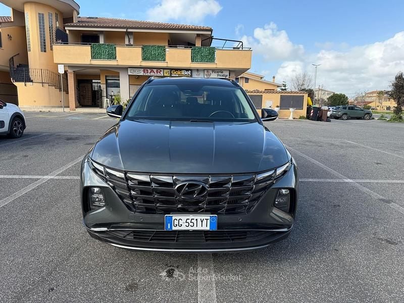 Käytetty Hyundai Tucson 150 HP (110 kW) 2021 Harmaa Katumaasturi