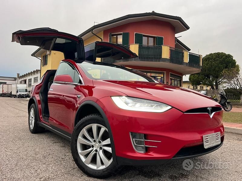 Usata Tesla Model X 2017 Rosso SUV