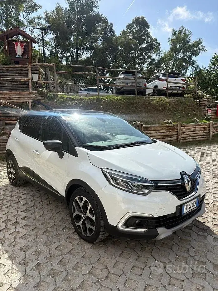 Usata Renault Captur Intens 90 CV (66 kW) 2019 Bianco SUV