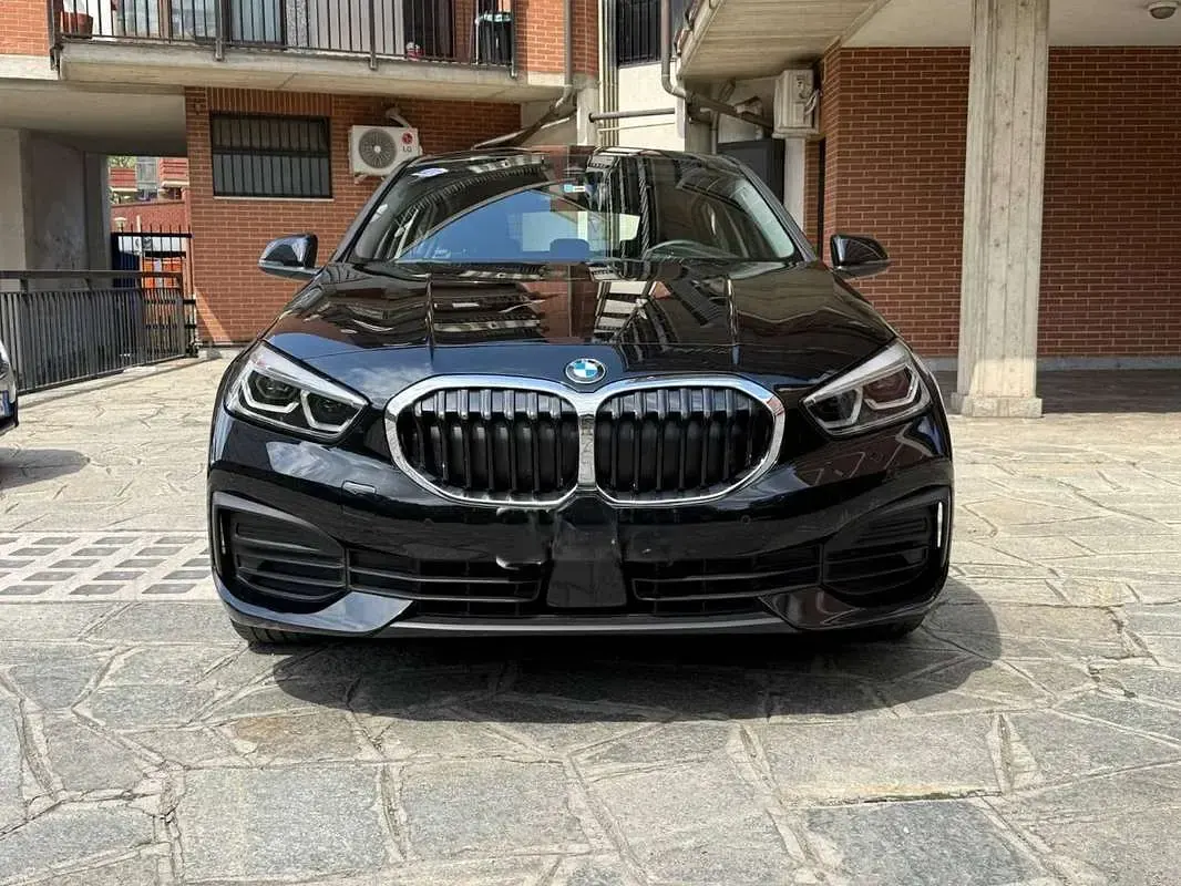 Usata BMW 118 Advantage 136 CV (100 kW) 2022 Nero Berlina