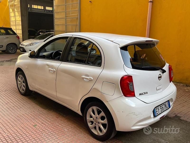 Usata Nissan Micra Acenta 80 CV (58 kW) 2015 Bianco Utilitaria
