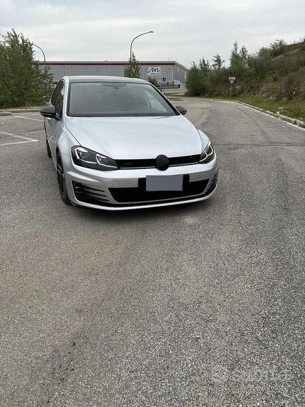 Usata VW Golf VII GTD 184 CV (135 kW) 2014 Grigio Berlina