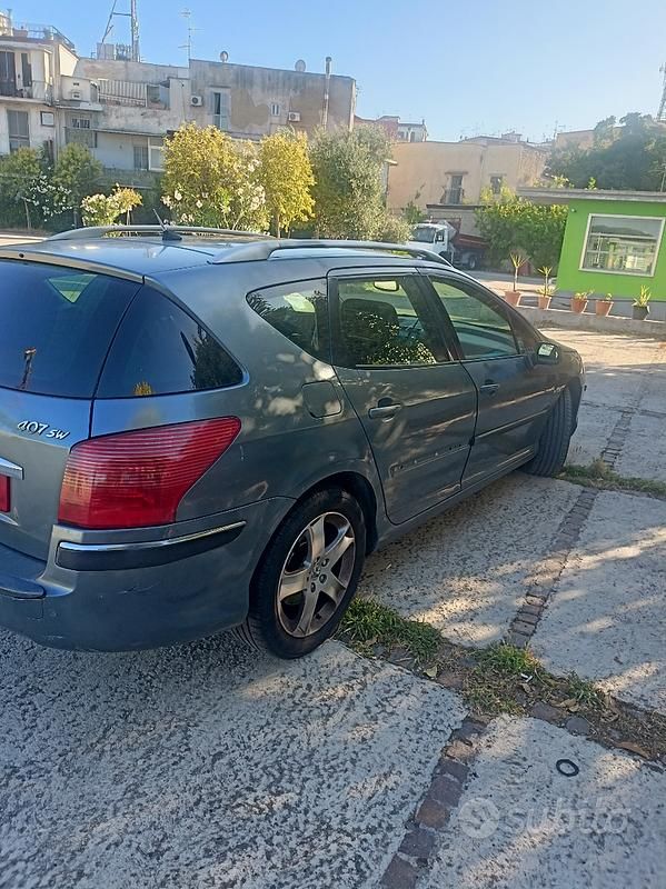 Usata Peugeot 407 130 CV (95 kW) 2005 Grigio Station wagon