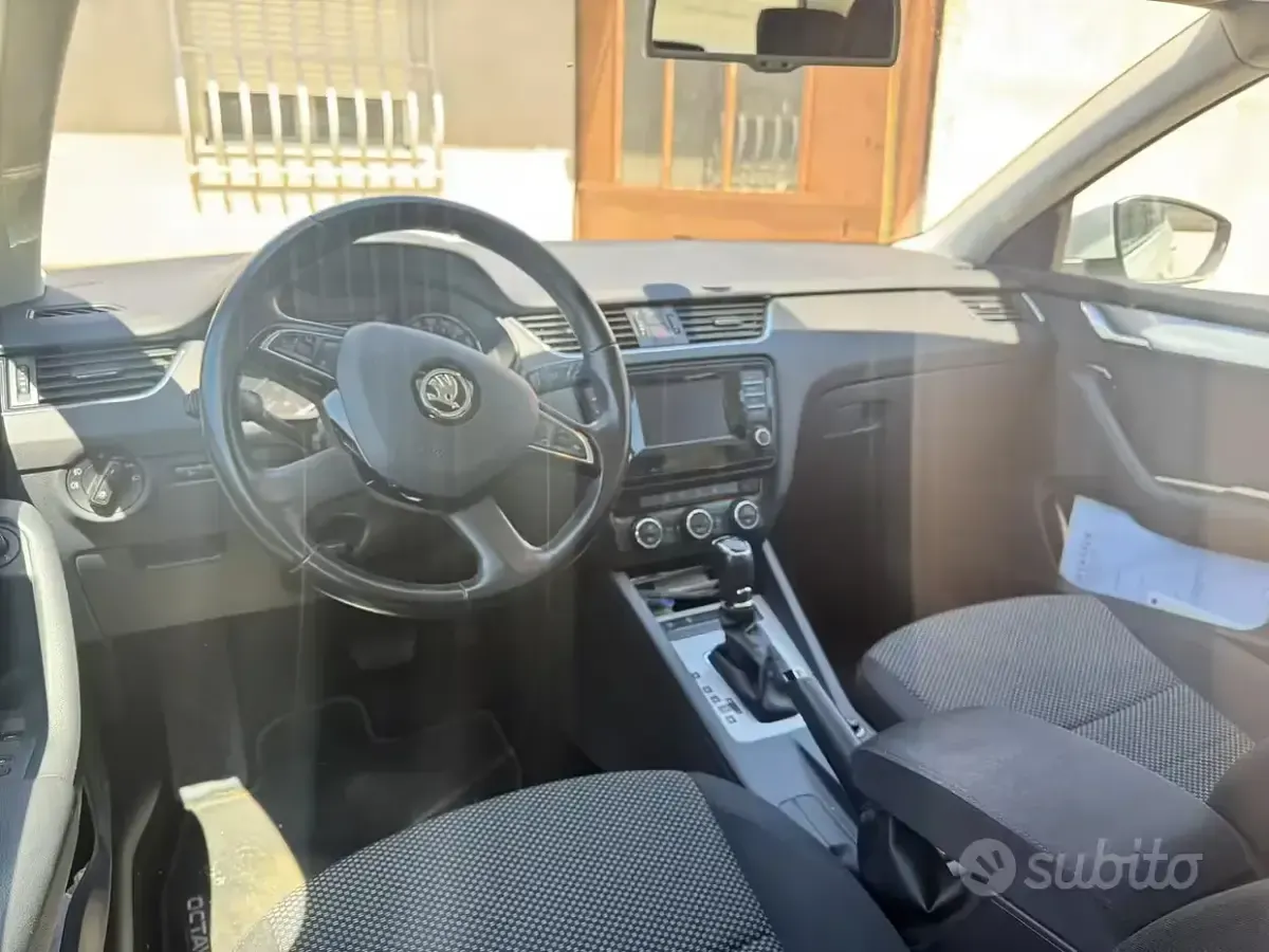 Usata Skoda Octavia 105 CV (77 kW) 2015 Bianco Station wagon