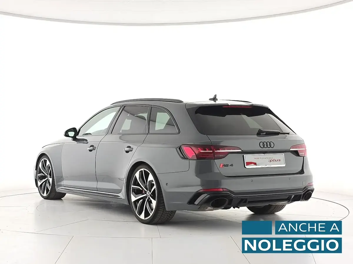 Occasion Audi RS4 Ambiente 450 ch (330 kW) 2022 Verniciature personalizzate audi exclusi Break