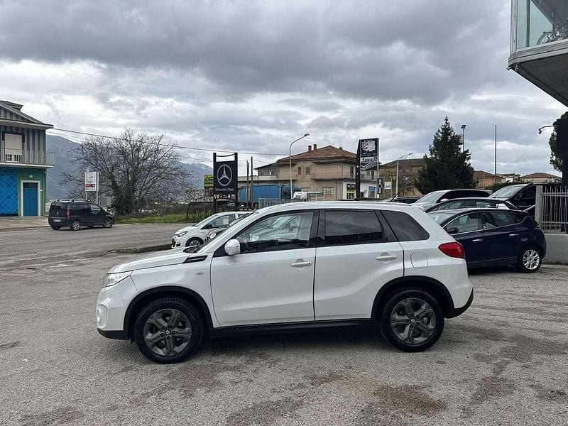Usata Suzuki Vitara 120 CV (88 kW) 2015 Bianco SUV
