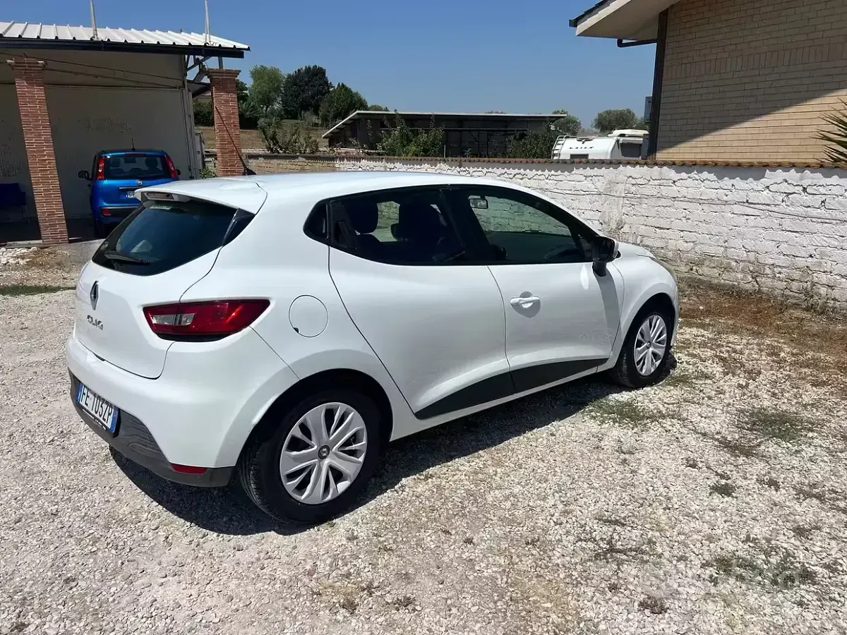 Usata Renault Clio IV Life 73 CV (53 kW) 2016 Bianco Berlina