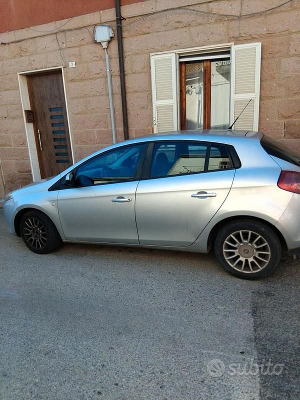 Usata Fiat Bravo 120 CV (88 kW) 2009 Utilitaria