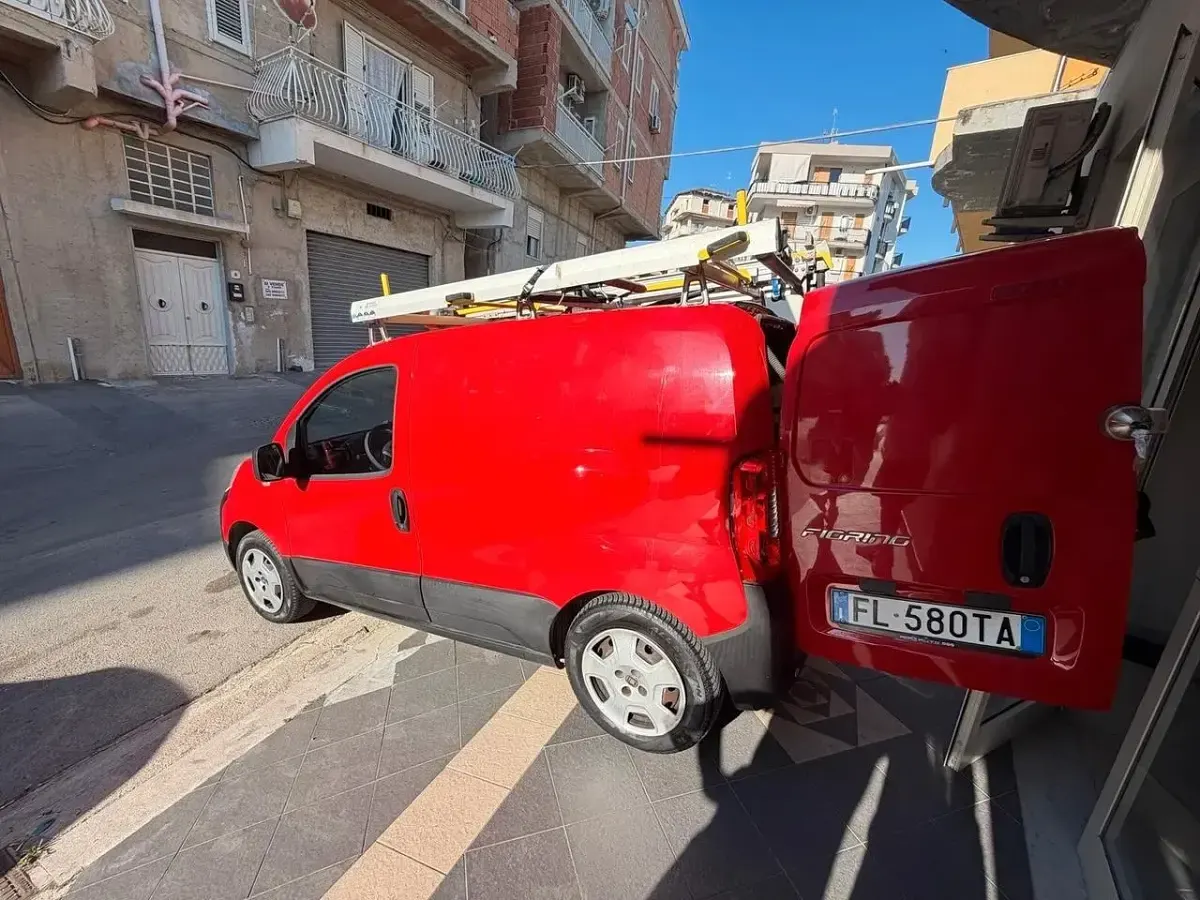 Usata Fiat Fiorino Trekking 80 CV (58 kW) 2017 Rosso Monovolume