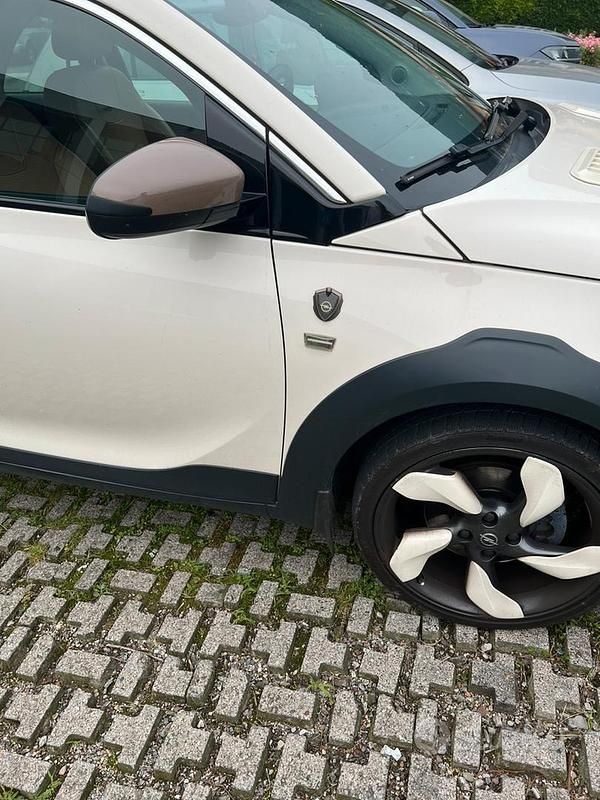 Usata Opel Adam 116 CV (85 kW) 2016 Bianco Utilitaria
