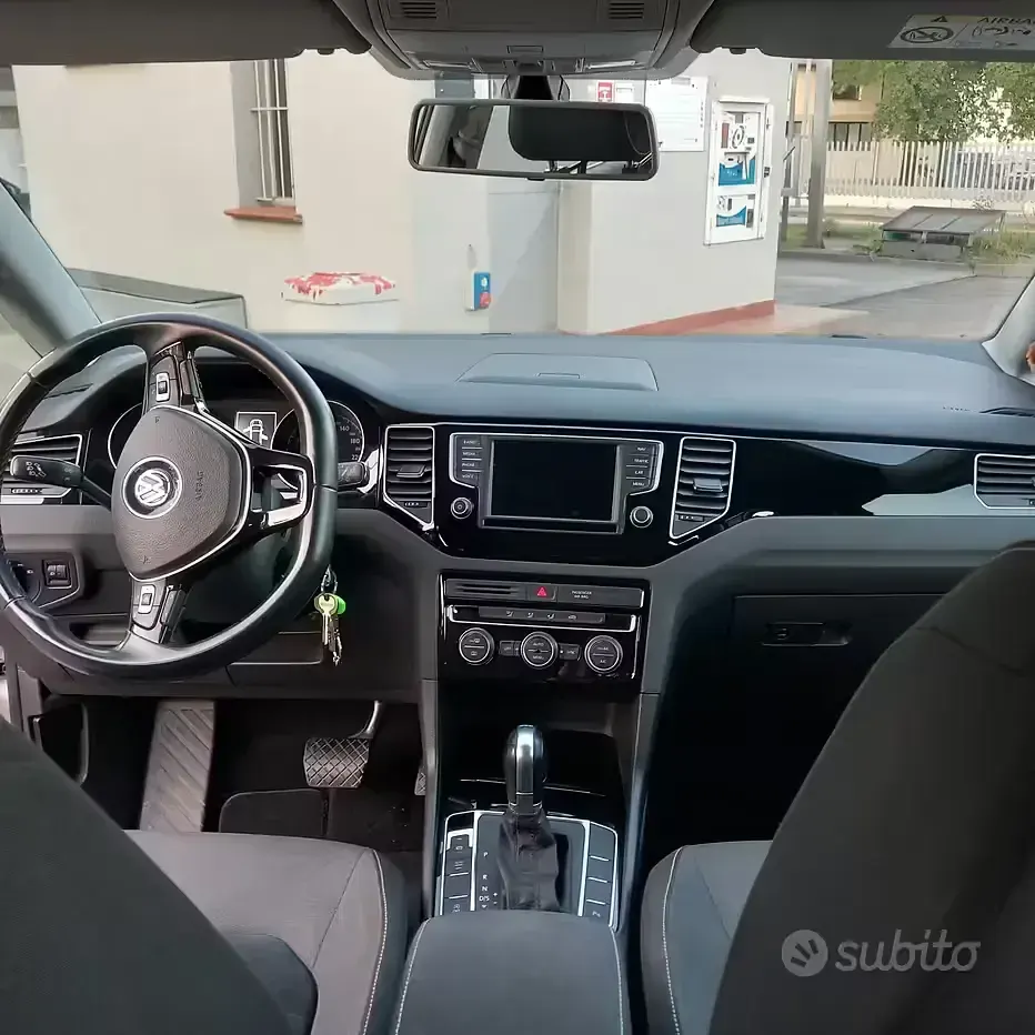 Usata VW Golf Sportsvan 150 CV (110 kW) 2016 Grigio Monovolume